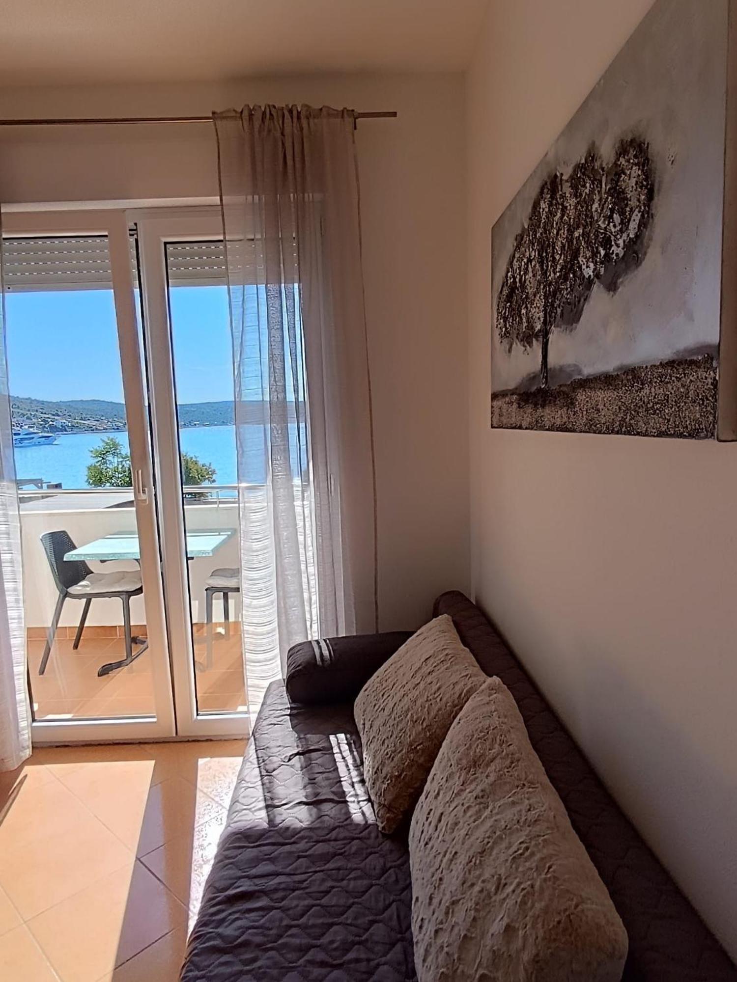 In With Seaview, Balcony, Air Condition, Wifi Appartamento *